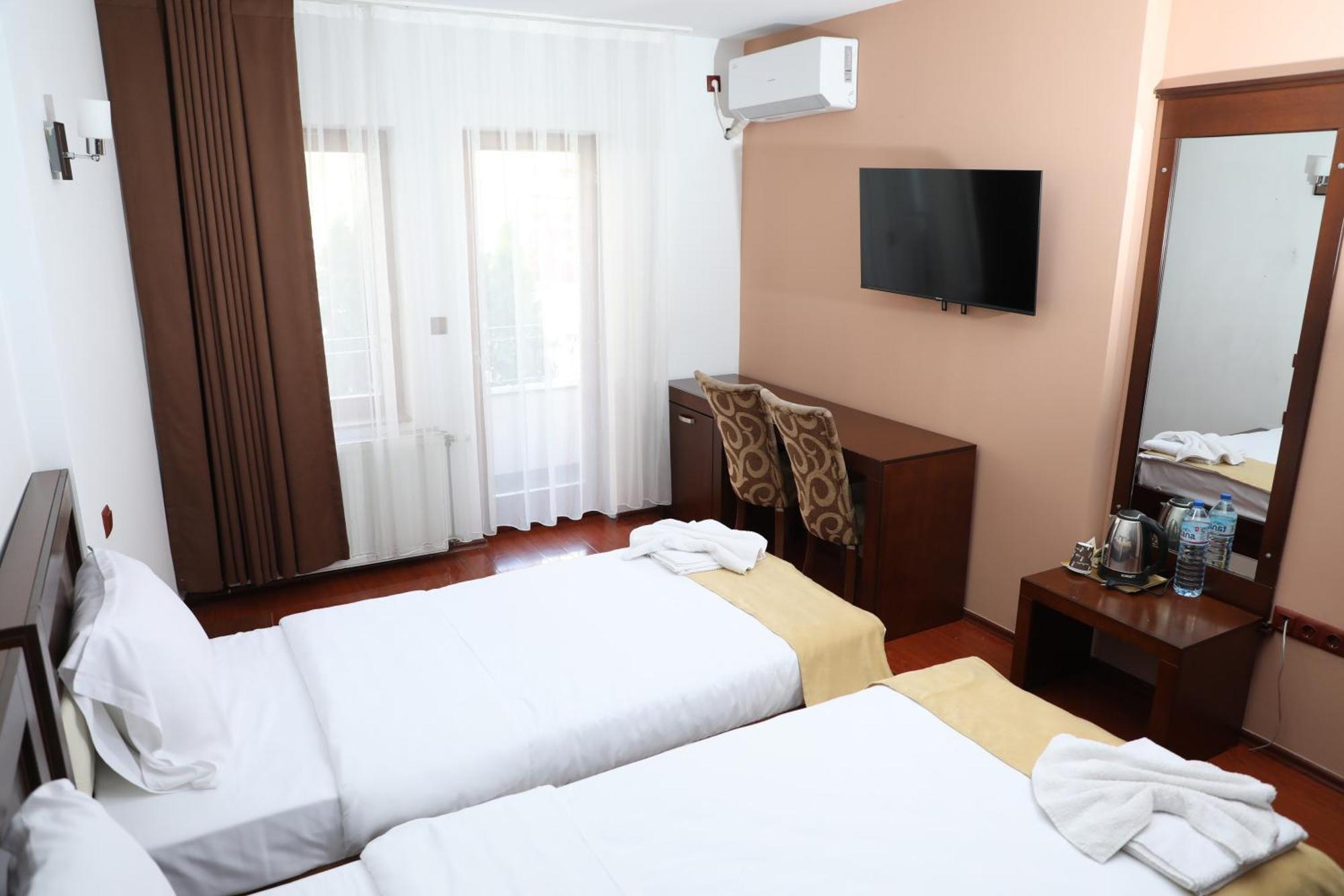 Bruti Hotel Πρίζρεν Εξωτερικό φωτογραφία