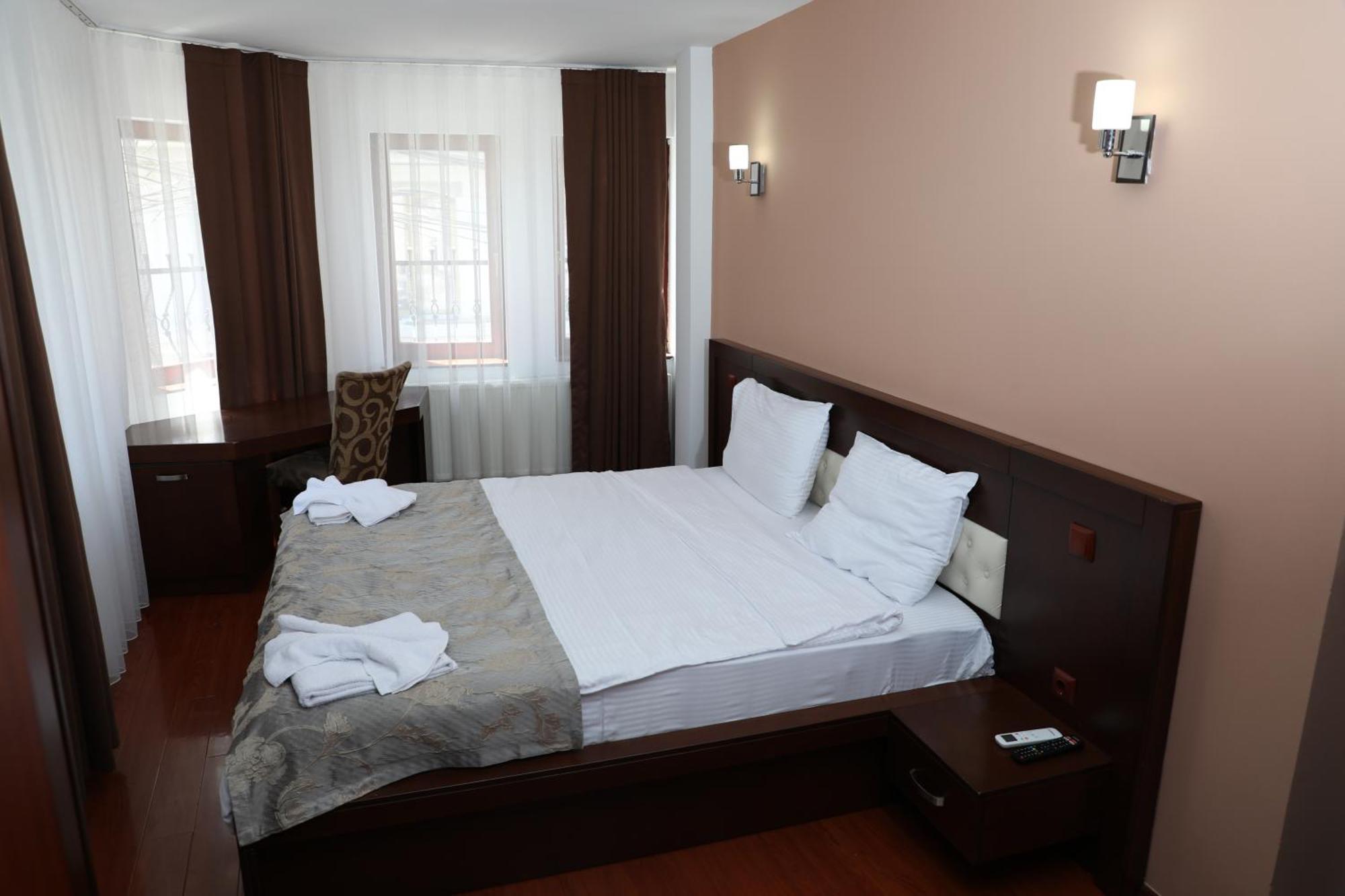 Bruti Hotel Πρίζρεν Εξωτερικό φωτογραφία